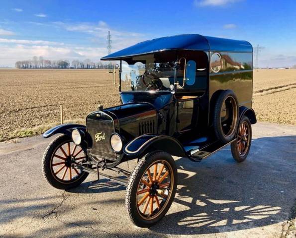 Image 1/7 de Ford Model T Panel Wagon (1922)