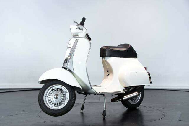 Image 1/12 de Piaggio Vespa 50 S (1972)