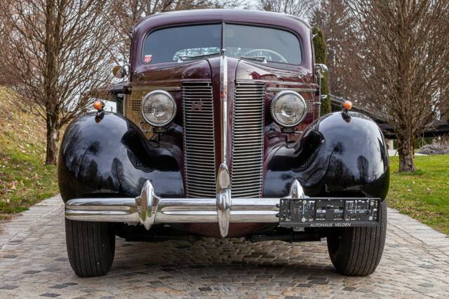 Immagine 1/5 di Buick Century Touring Sedan (1937)