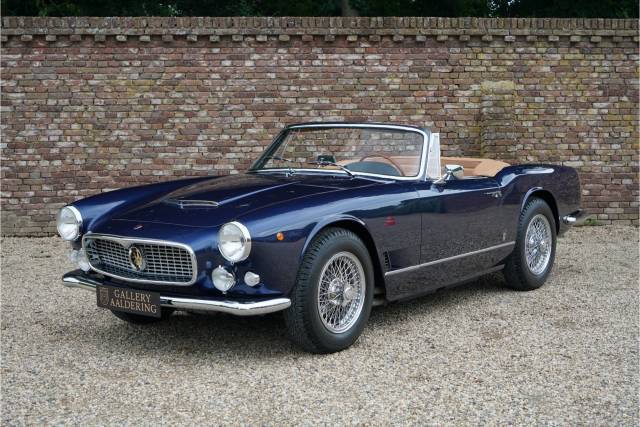 Image 1/50 de Maserati 3500 GT Spyder Vignale (1961)