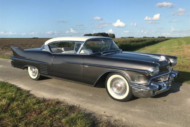 Image 1/20 of Cadillac 62 Coupe DeVille (1958)