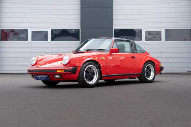 Bild 1/31 von Porsche 911 Carrera 3.2 (1988)