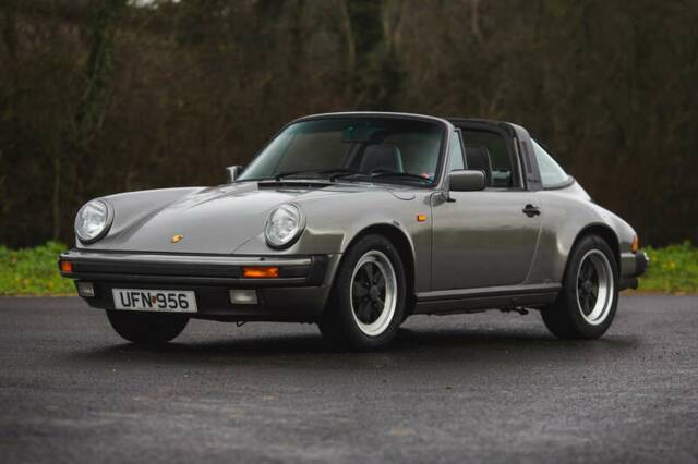 Image 1/50 de Porsche 911 Carrera 3.2 (1989)