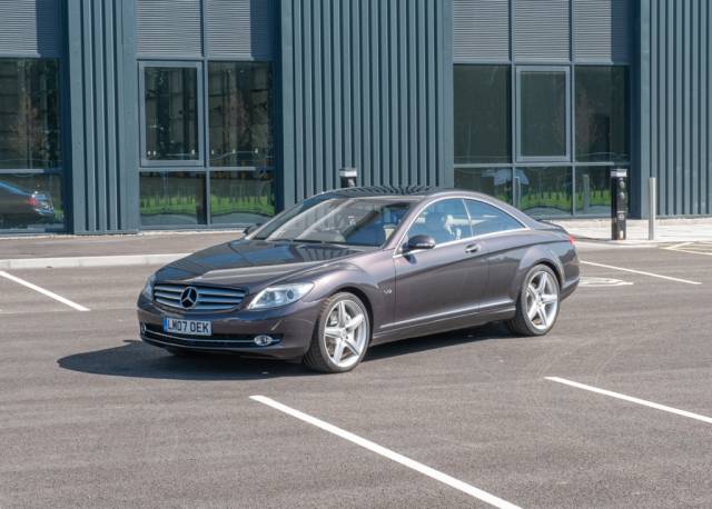 Image 1/14 of Mercedes-Benz CL 600 (2007)