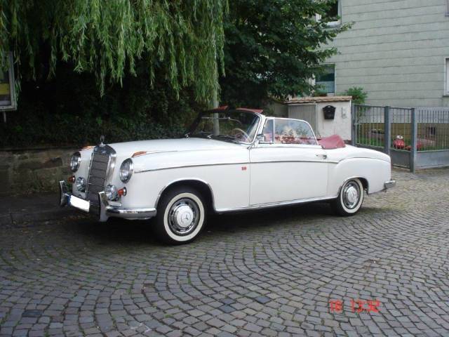 Bild 1/23 von Mercedes-Benz 220 S Cabriolet (1958)