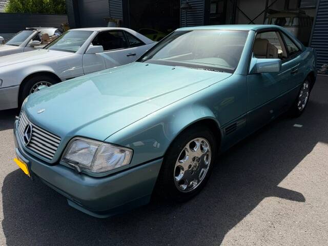 Image 1/17 of Mercedes-Benz 300 SL-24 (1992)