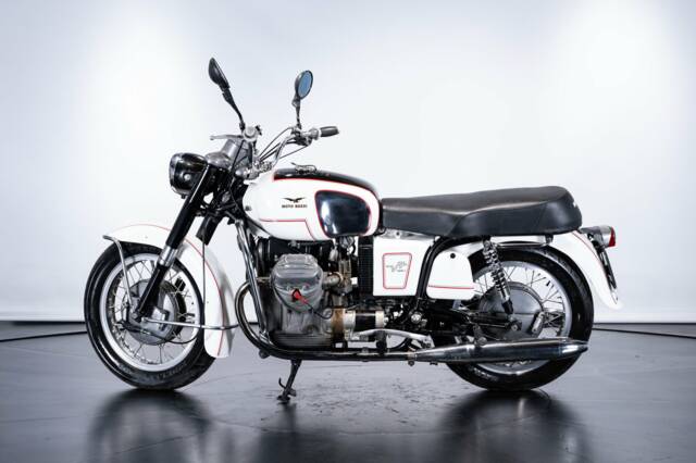 Image 1/26 de Moto Guzzi DUMMY (1967)