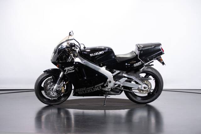 Immagine 1/48 di Suzuki RGV 250 Gamma (1990)