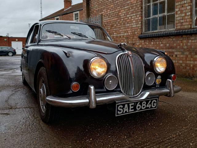 Image 1/20 of Jaguar 240 (1969)