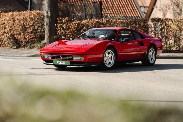 Image 1/32 de Ferrari 208 GTB Turbo (1987)