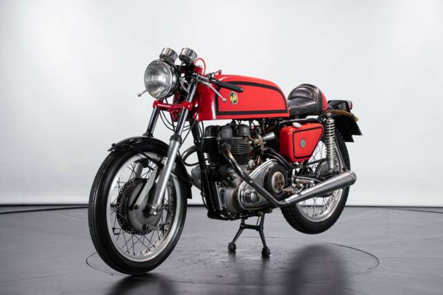 Bild 1/50 von A.J.S. 18 (1960)