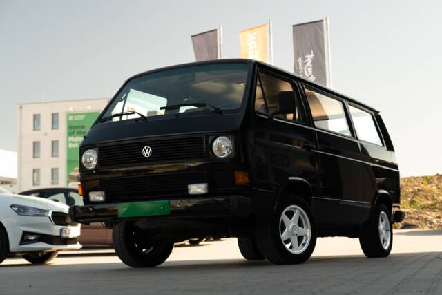 Bild 1/16 von Volkswagen T3 Kombi 1.6 D (1985)