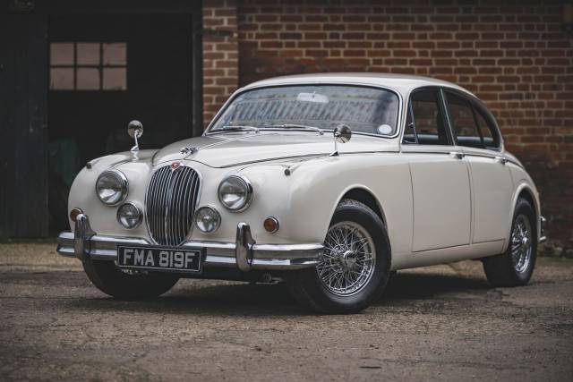 Image 1/8 of Jaguar 340 (1968)