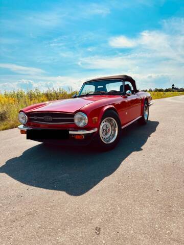 Image 1/9 de Triumph TR 6 (1976)