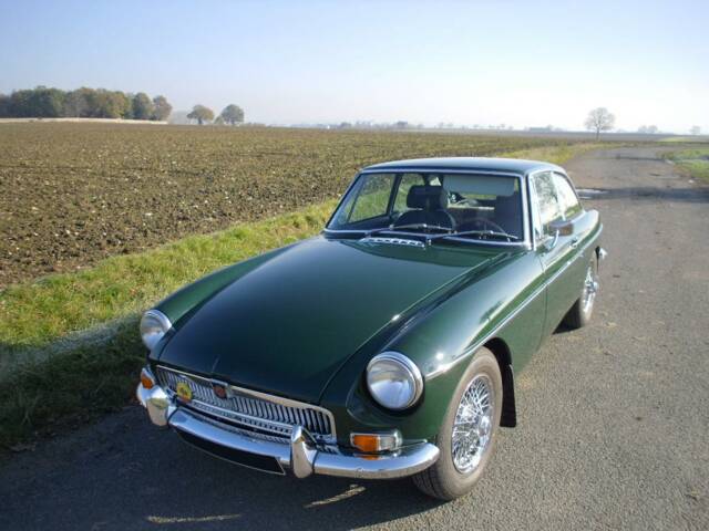 Bild 1/17 von MG MGB GT (1972)