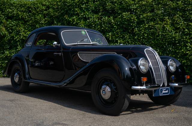 Image 1/4 of BMW 327 (1940)