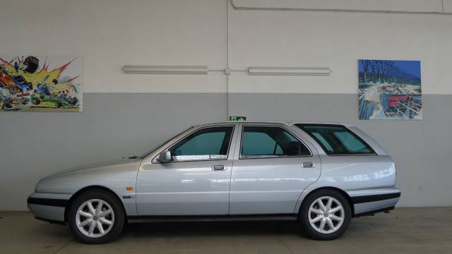 Image 1/36 of Lancia Kappa SW 2.4 td (1997)