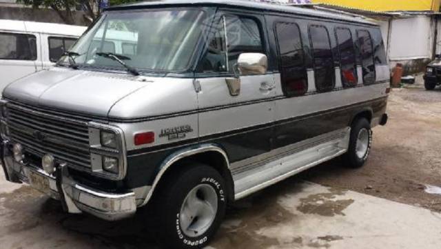 Bild 1/7 von Chevrolet Van (1984)