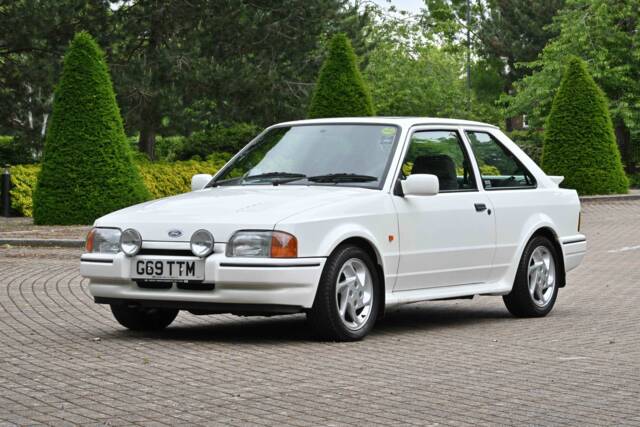 Bild 1/8 von Ford Escort turbo RS (1989)
