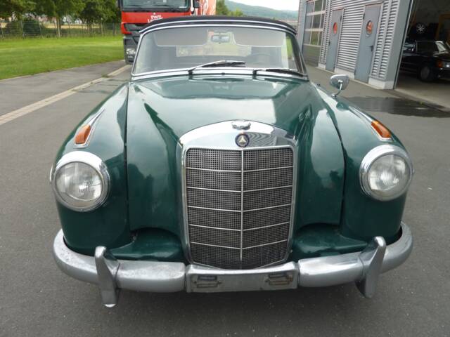 Image 1/17 de Mercedes-Benz 220 S Cabriolet (1956)