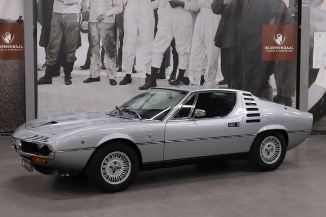 Image 1/56 of Alfa Romeo Montreal (1977)