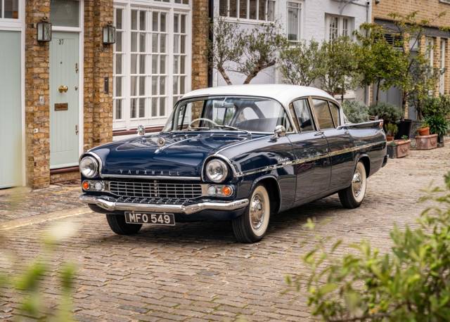 Image 1/23 of Vauxhall Cresta (1959)