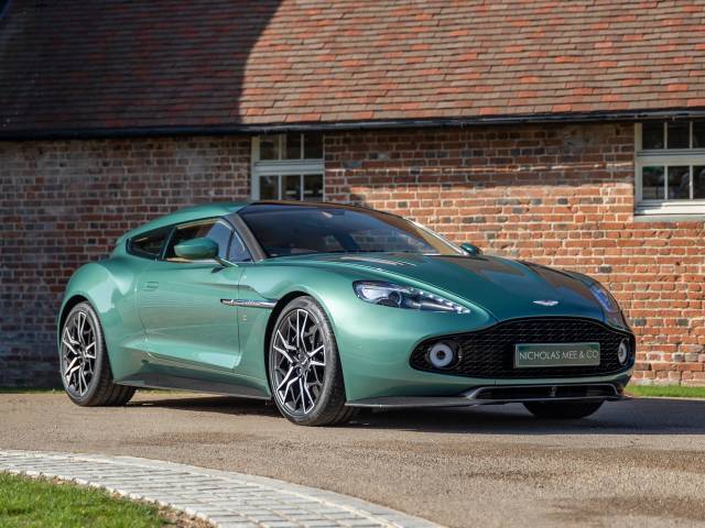 Image 1/50 of Aston Martin Vanquish Zagato Shooting Brake (2019)