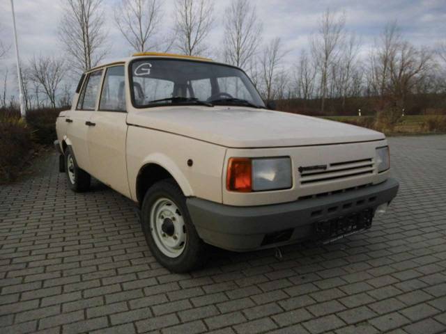 Image 1/30 of Wartburg 1.3 (1990)