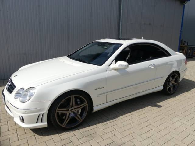 Immagine 1/7 di Mercedes-Benz CLK 63 AMG (2006)