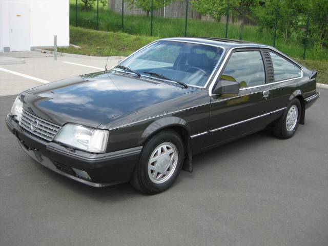 Bild 1/15 von Opel Monza 3,0 E (1983)