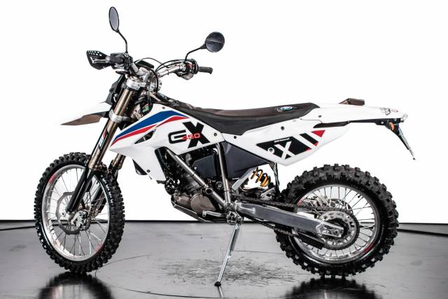 Immagine 1/36 di BMW DUMMY (2010)