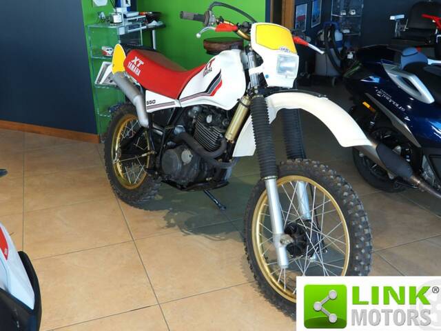 Bild 1/10 von Yamaha DUMMY (1985)