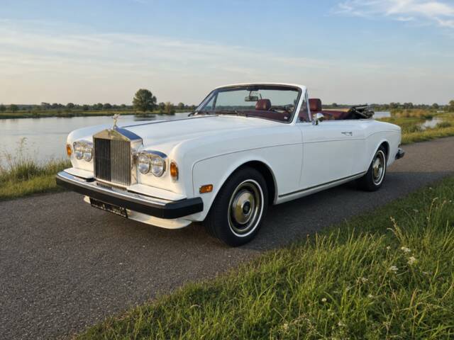 Image 1/8 of Rolls-Royce Corniche I (1975)