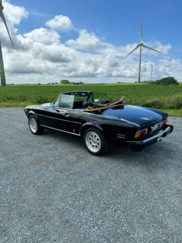 Imagen 1/16 de FIAT 124 Spider CS1 (1975)