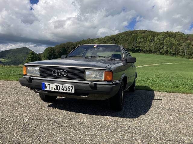 Bild 1/10 von Audi 80 - 1.8 (1984)