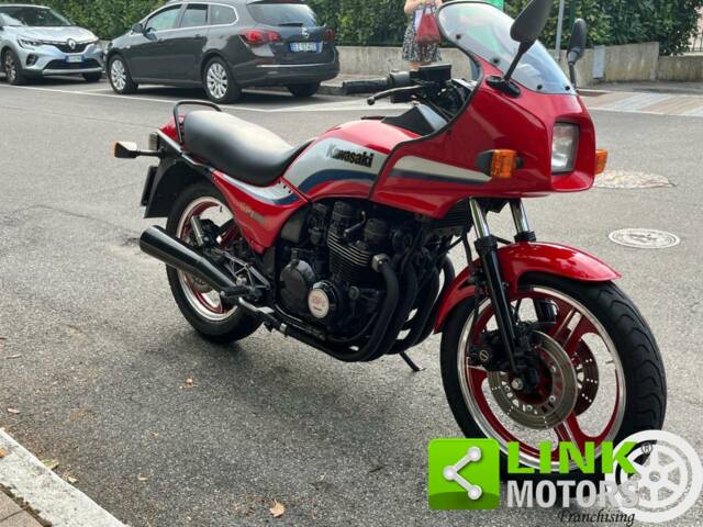 Imagen 1/9 de Kawasaki DUMMY (1984)