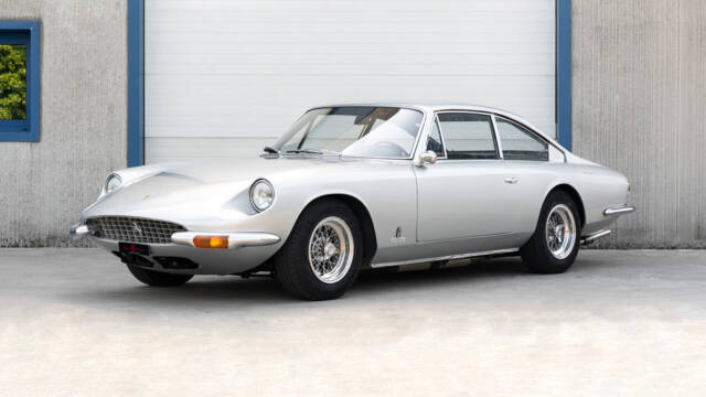 Image 1/69 de Ferrari 365 GT 2+2 (1969)