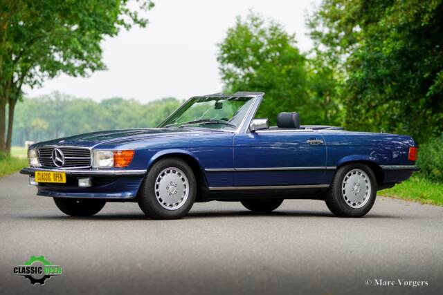 Immagine 1/60 di Mercedes-Benz 420 SL (1987)