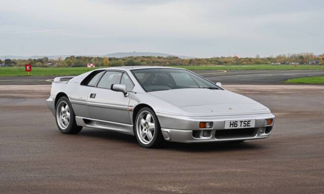 Image 1/50 of Lotus Esprit SE (1990)