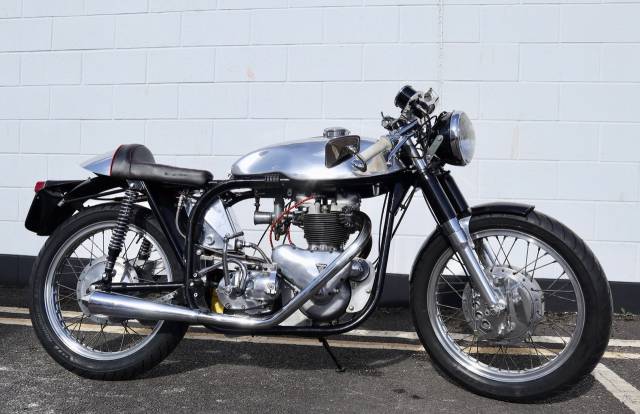 Bild 1/5 von Triumph DUMMY (1958)