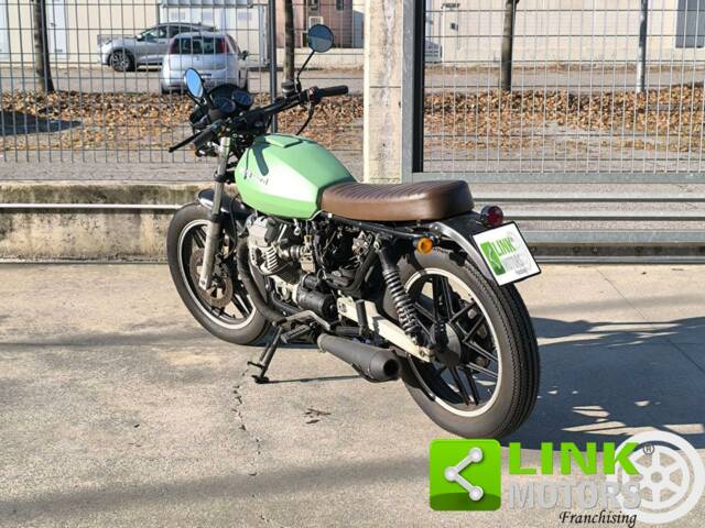 Immagine 1/10 di Moto Guzzi DUMMY (1983)