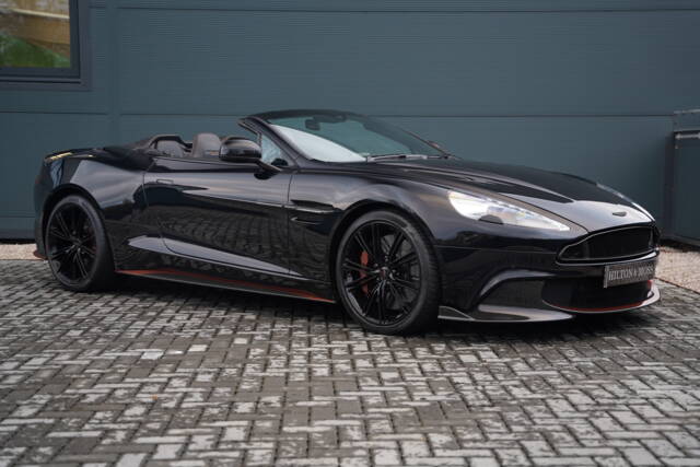 Bild 1/50 von Aston Martin Vanquish S Volante (2018)