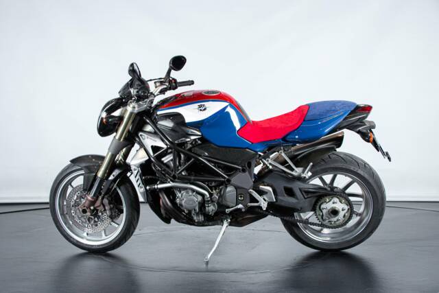 Image 1/50 de MV Agusta DUMMY (2004)