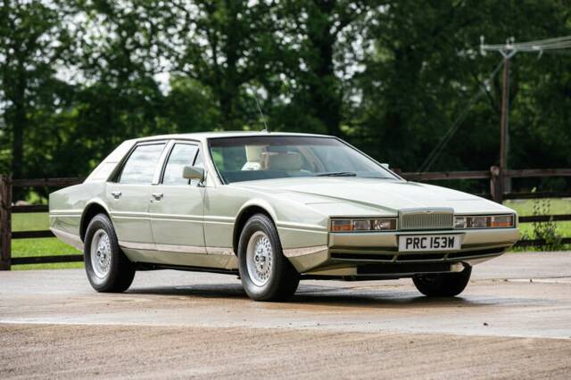 Image 1/39 of Aston Martin Lagonda (1982)
