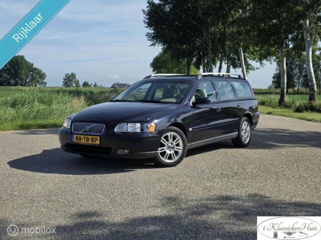 Bild 1/39 von Volvo V 70 2.4 (2006)