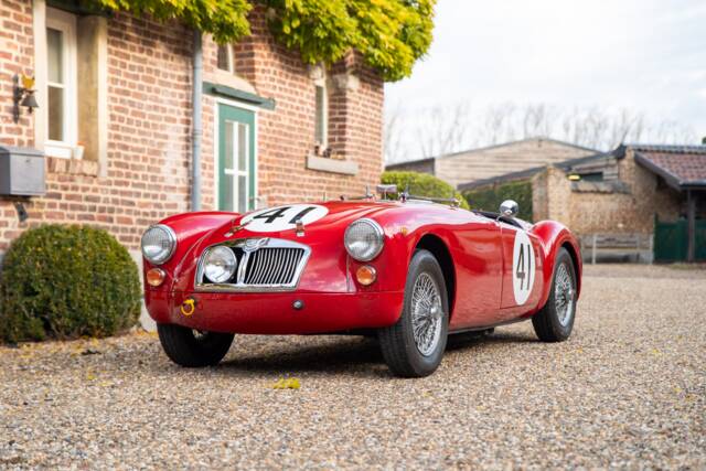 Image 1/10 of MG MGA 1600 (1960)