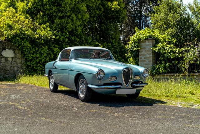 Image 1/37 of Alfa Romeo 1900 CSS Ghia-Aigle (1957)