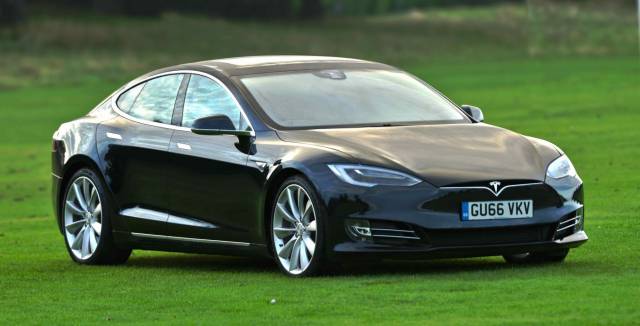 Imagen 1/44 de Tesla Model S 90D (2016)