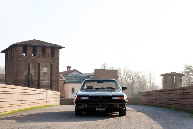 Image 1/32 of Ferrari 400 GT (1977)