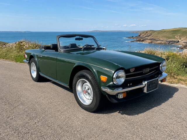 Image 1/8 of Triumph TR 6 (1976)